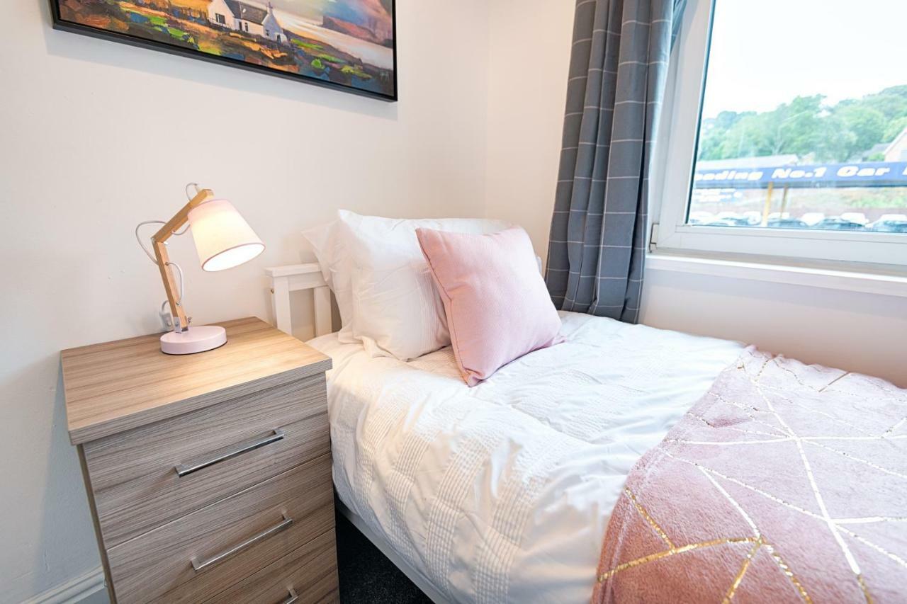 Spacious House In Tv In Every Bedroom Holiday home