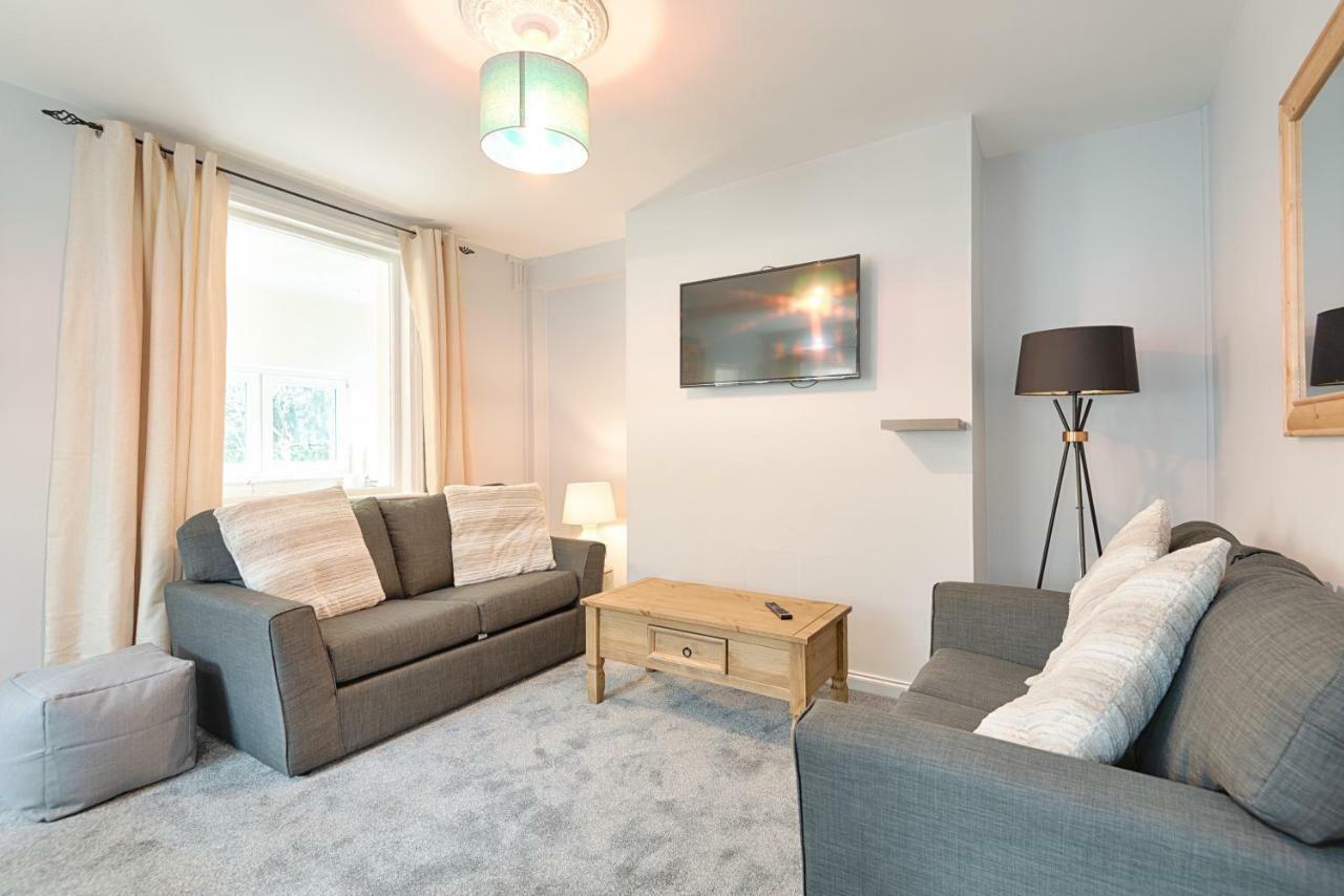 Spacious House In Tv In Every Bedroom Holiday home *